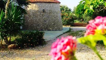 Enceinte de lâhĂ©bergement