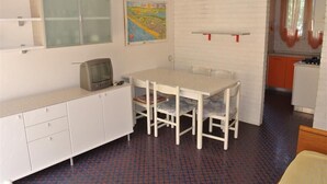 Dining - VILLA MARIA 2 - PRIVATE GARDEN AND WI-FI (Bibione)