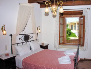 5 chambres, coffre-fort, fer et planche à repasser, Wi-Fi