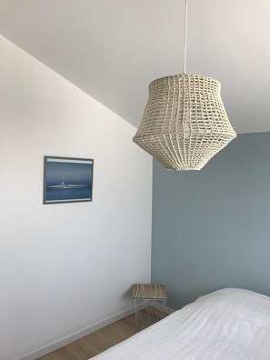 4 bedrooms, iron/ironing board, travel cot, free WiFi