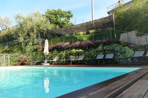 Outdoor pool, a heated pool - Apartment balcony view, heated swimming pool, air conditioning,parking area (Malcesine)