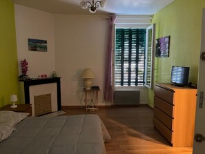 1 bedroom, WiFi - Studio near the city center (Gisors)