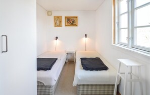 2 bedrooms, free WiFi