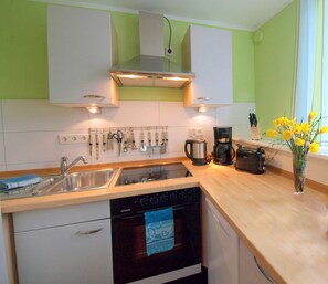 Réfrigérateur, micro-ondes, four, lave-vaisselle