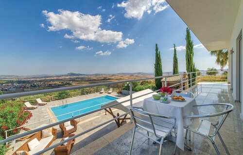 Lovely home in Aragona -AG-