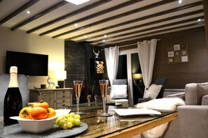 Dining - Luxurious chalet in a quiet and ideal location - Classified 4 * (Bolquère)