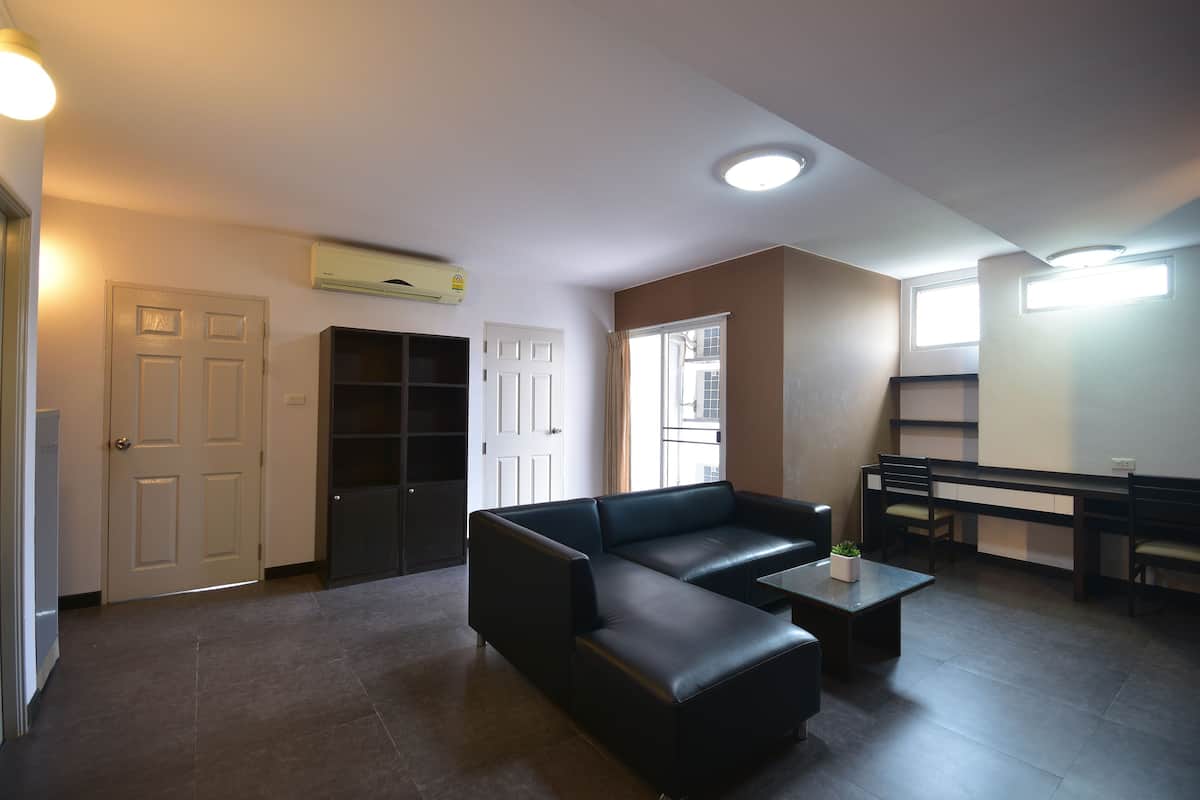 Premier  | Living room | Flat-screen TV