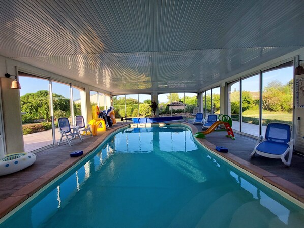 Piscine couverte, piscine chauffée