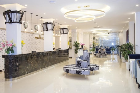 Lobby. Windsor Hotel Son La