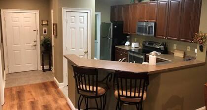 On the Green - 2 bedroom/2 bath condo overlooking the 9th green