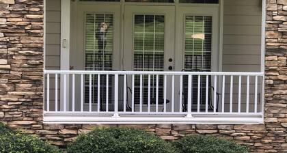 On the Green - 2 bedroom/2 bath condo overlooking the 9th green