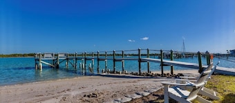 Gorgeous Beach front 2/2 on the Fort Pierce Inlet