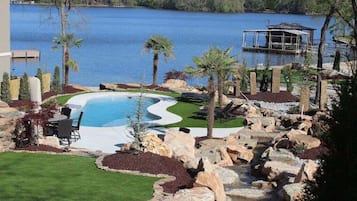 Piscina a l'aire lliure