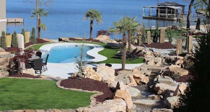 Piscina, putting green, cascada! 5 bd casa de lujo en el lago Hamilton