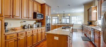 プライベートプール付きの豪華なプライベートビーチハウス、ビーチまで歩いてすぐ！