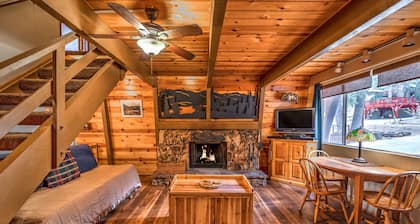 Bear Mountain Hideaway, Cabin w/Spa
