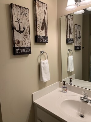 Hair dryer, towels, toilet paper - Perfect Family Beach Home w/ Private Pool!  2 min. golf cart ride to the Beach! (Garden City)