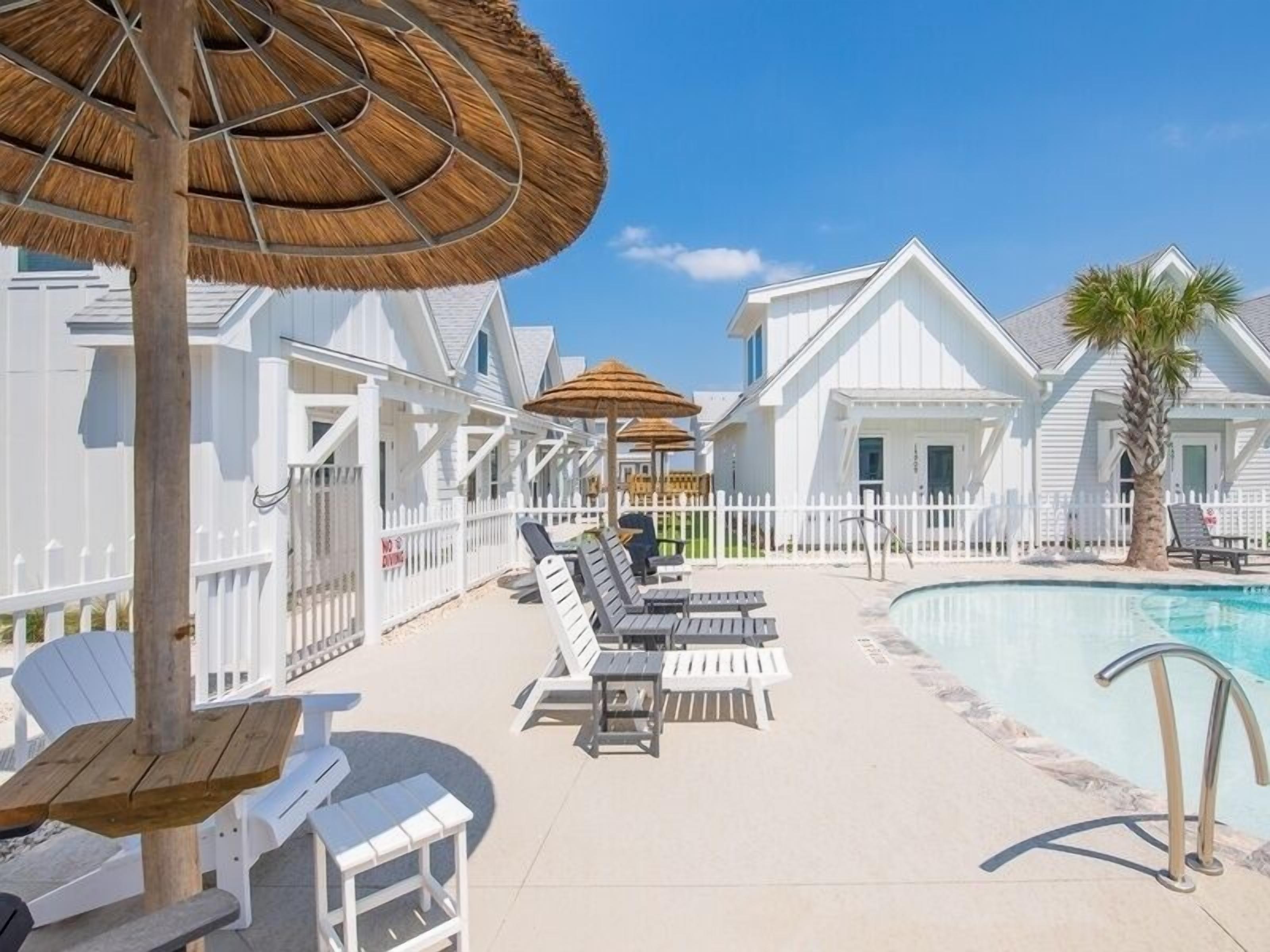 屋外プール、温水プール