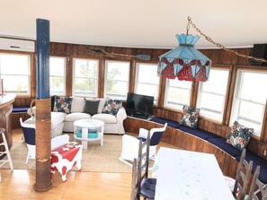 Flat-screen TV, fireplace, DVD player, stereo