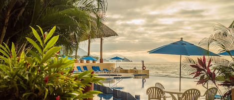 Piscine extérieure, piscine chauffée