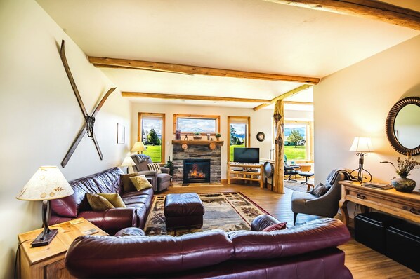 Smart TV, fireplace, DVD player, foosball