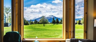 Golf Course Home amazing Mtn-Views/HotTub/Star Gazing/Ski/Hike/Golf/Gather/WiFi