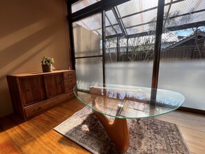 Basic House | Free WiFi, bed sheets - Assi House (Yufu)