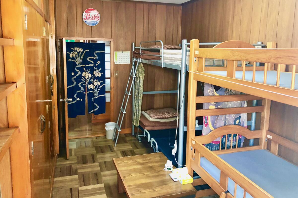 Zimmer (Bunk Bed) | Bügeleisen/Bügelbrett, kostenloses WLAN