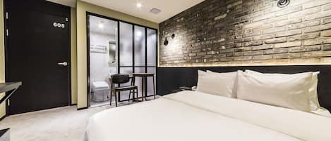 Desk, soundproofing, free WiFi