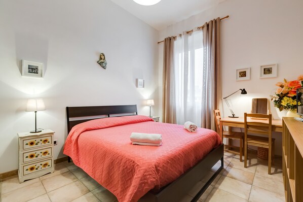 Apartment, 2 Bedrooms, Non Smoking | 2 bedrooms, iron/ironing board, free cots/infant beds, free WiFi - Domus Ricca Termini (Rome)