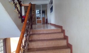 บริเวณประตูทางเข้า