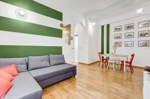 Appartement, 2 slaapkamers, niet-roken, keuken | Woonruimte | Flatscreentelevisie
