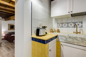 Appartement, 1 grand lit, non-fumeur, climatisation | Cuisine privée