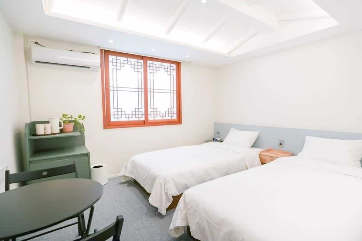 Standard Twin Room | 1 bedroom, individually decorated, individually furnished, free WiFi