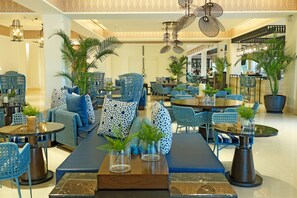 Lobby lounge - Mella Hotel (Las Pinas)