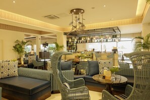Bar (on property) - Mella Hotel Manila near NAIA Airport (Las Pinas)