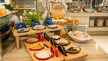 Frukostbuffé varje dag (PHP 800 per person)