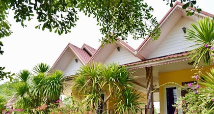 Rachiga Hotel Grand Resort