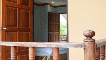 Standard Bungalow | Balcony
