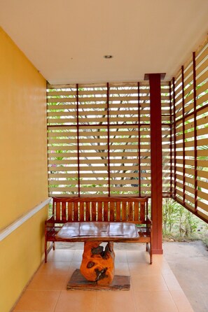 Chambre Triple Standard | Terrasse/Patio