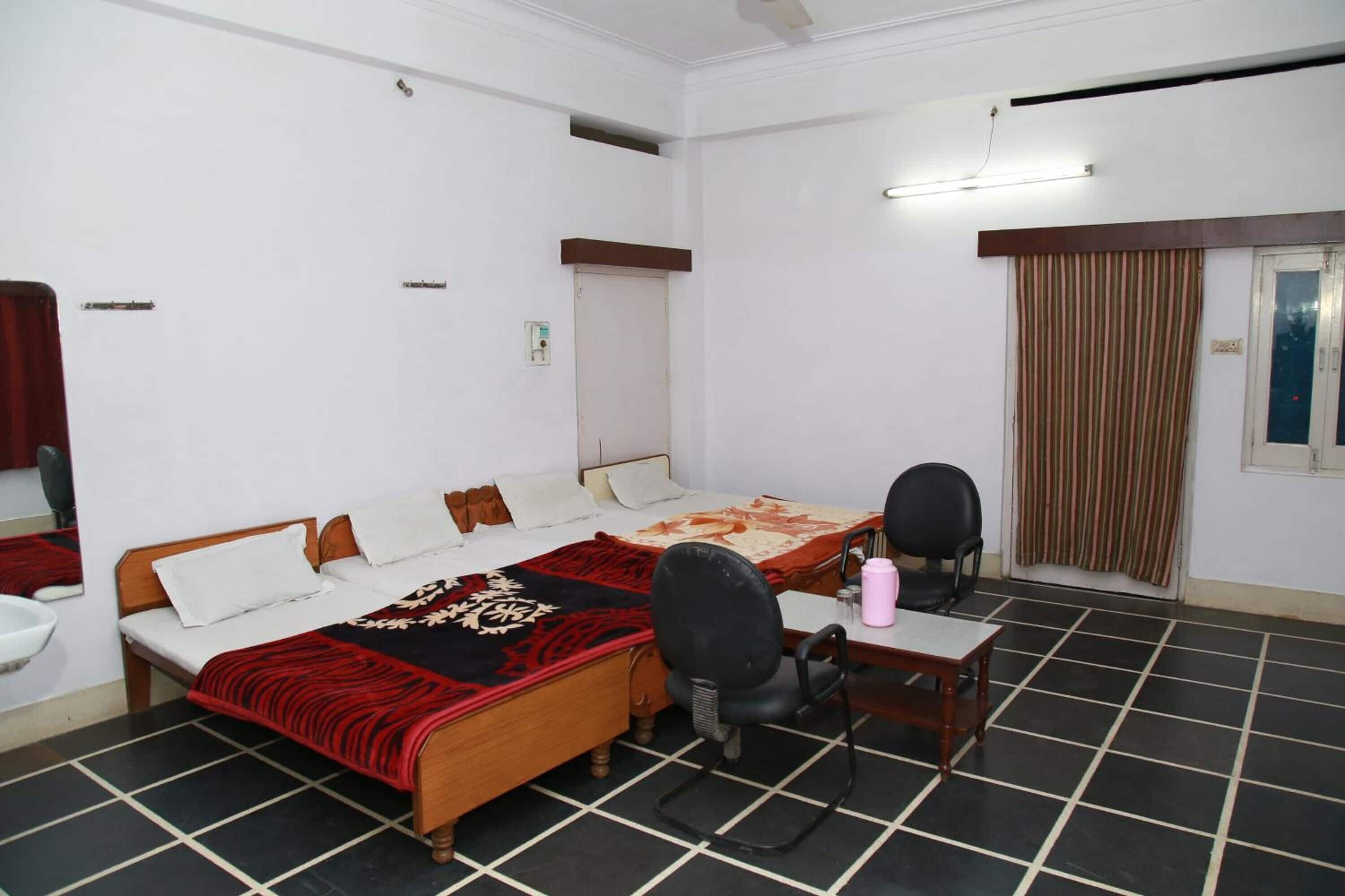 1 bedroom, in-room safe, soundproofing, free WiFi