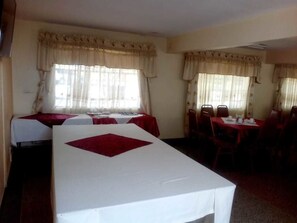 Restaurant - Racecourse Inn Hotel (Eldoret)
