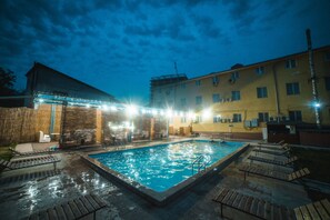 Seasonal outdoor pool