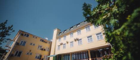 Fachada da propriedade