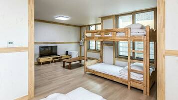 Quadruple Room (1 bunk bed, 1 double futon) | Free WiFi