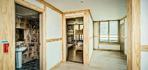 Kirin Guesthouse - Hostel
