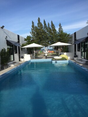 Piscina all'aperto