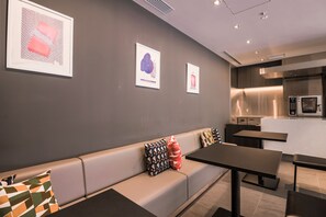 95-cm flat-screen TV with satellite channels - KABIN Koji (Kyoto)