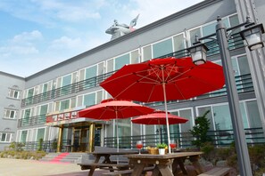 Exterior - Yein (Taean)