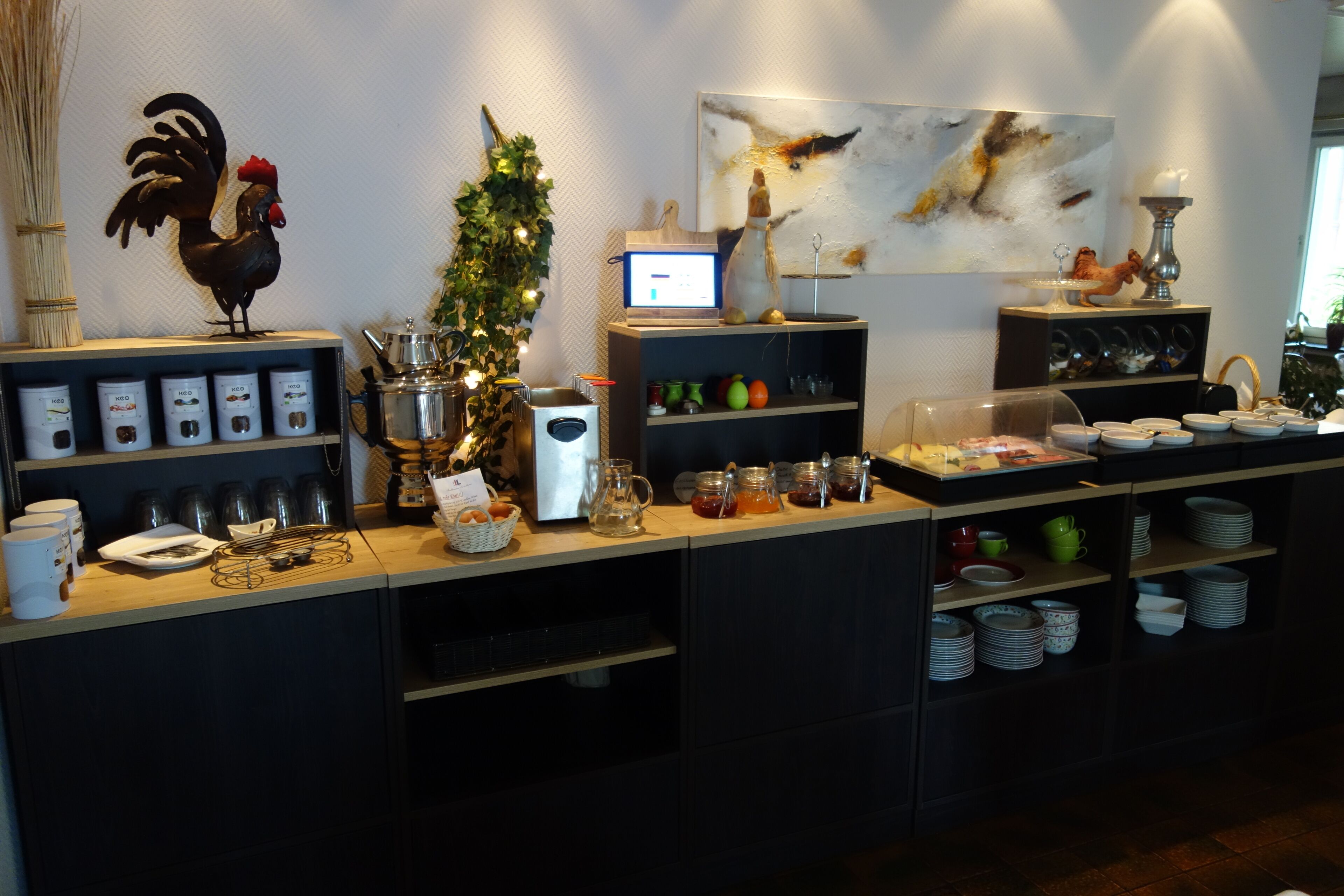 daily buffet breakfast (eur 5 per person)